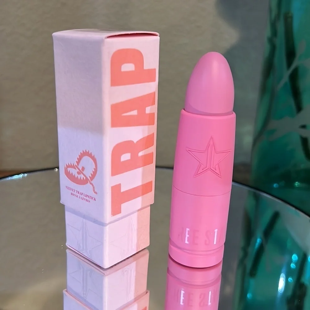 Jeffree Star Velvet Trap lipstick in color Communion Wine. New!